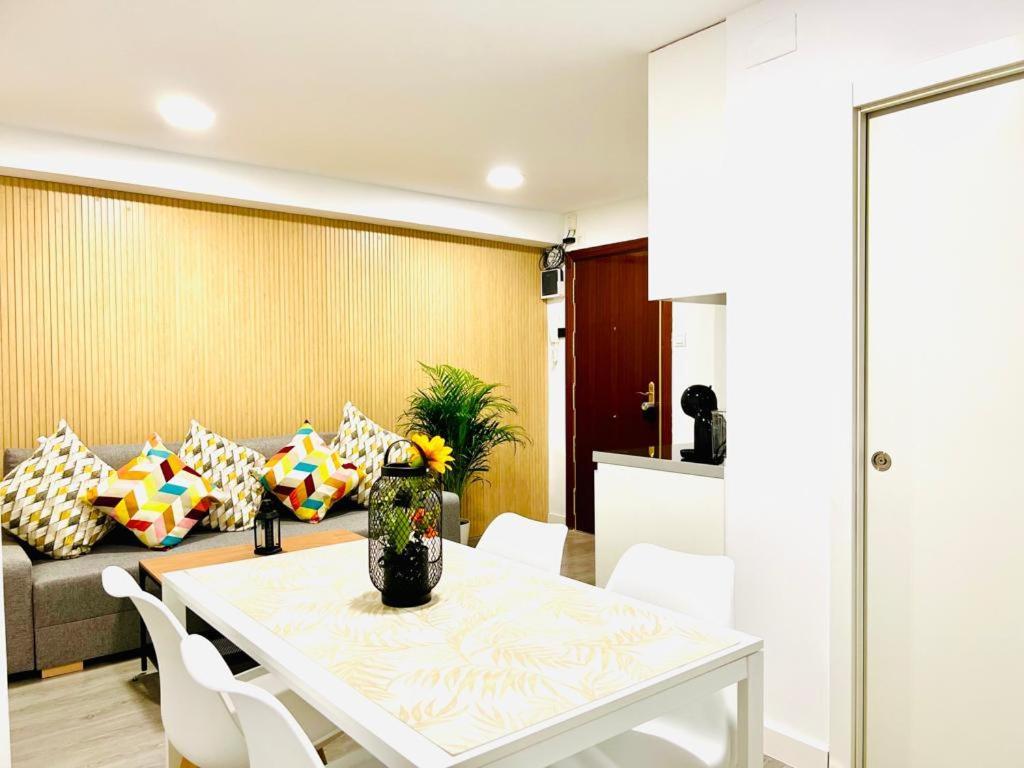 Flat Near Real Stadium Apartament